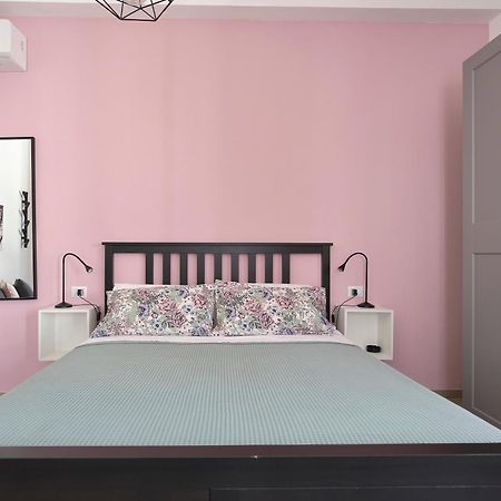 Family Room ชิคลี ภายนอก รูปภาพ