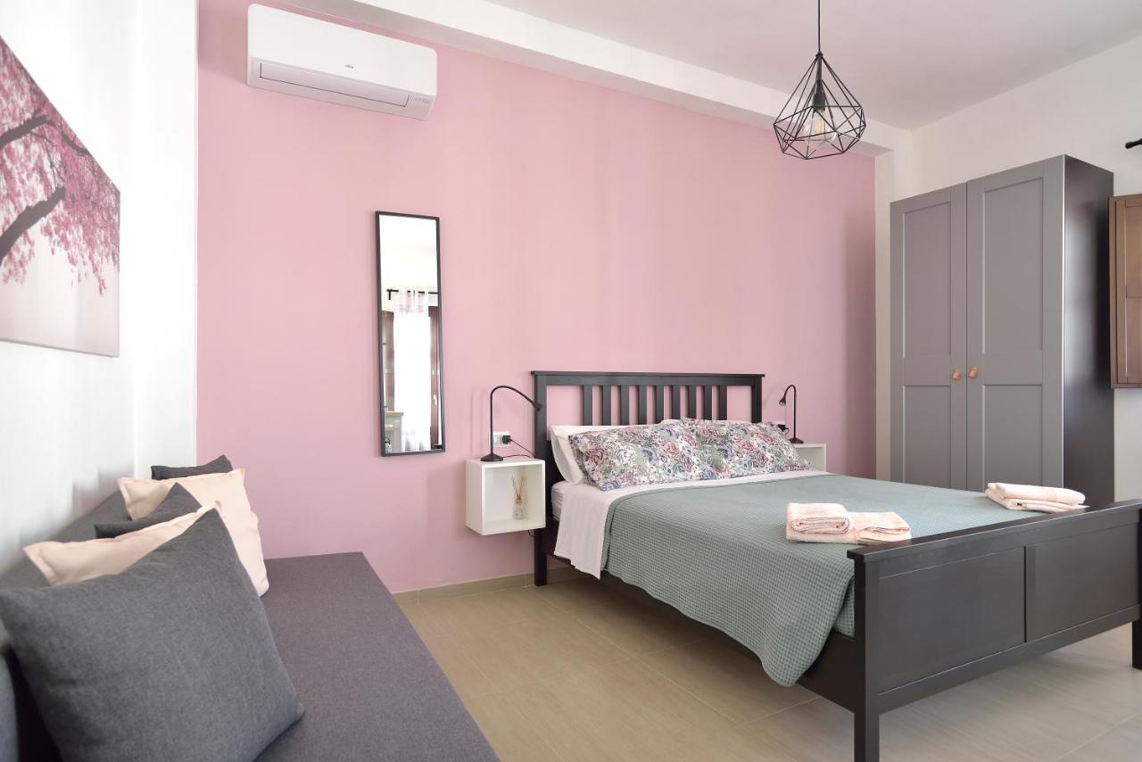 Family Room ชิคลี ภายนอก รูปภาพ